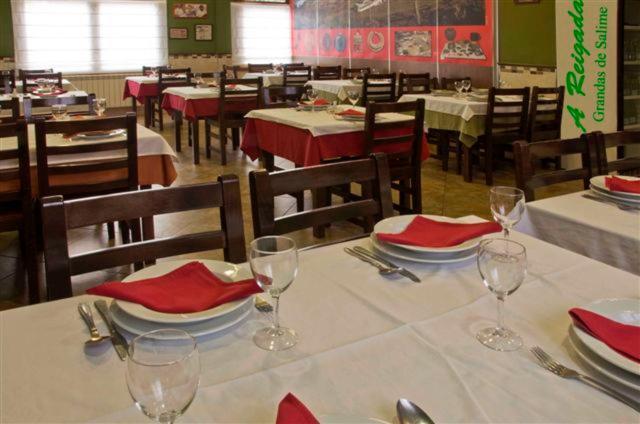 A Reigada Hotel Restaurante Грандас-де-Салиме Экстерьер фото